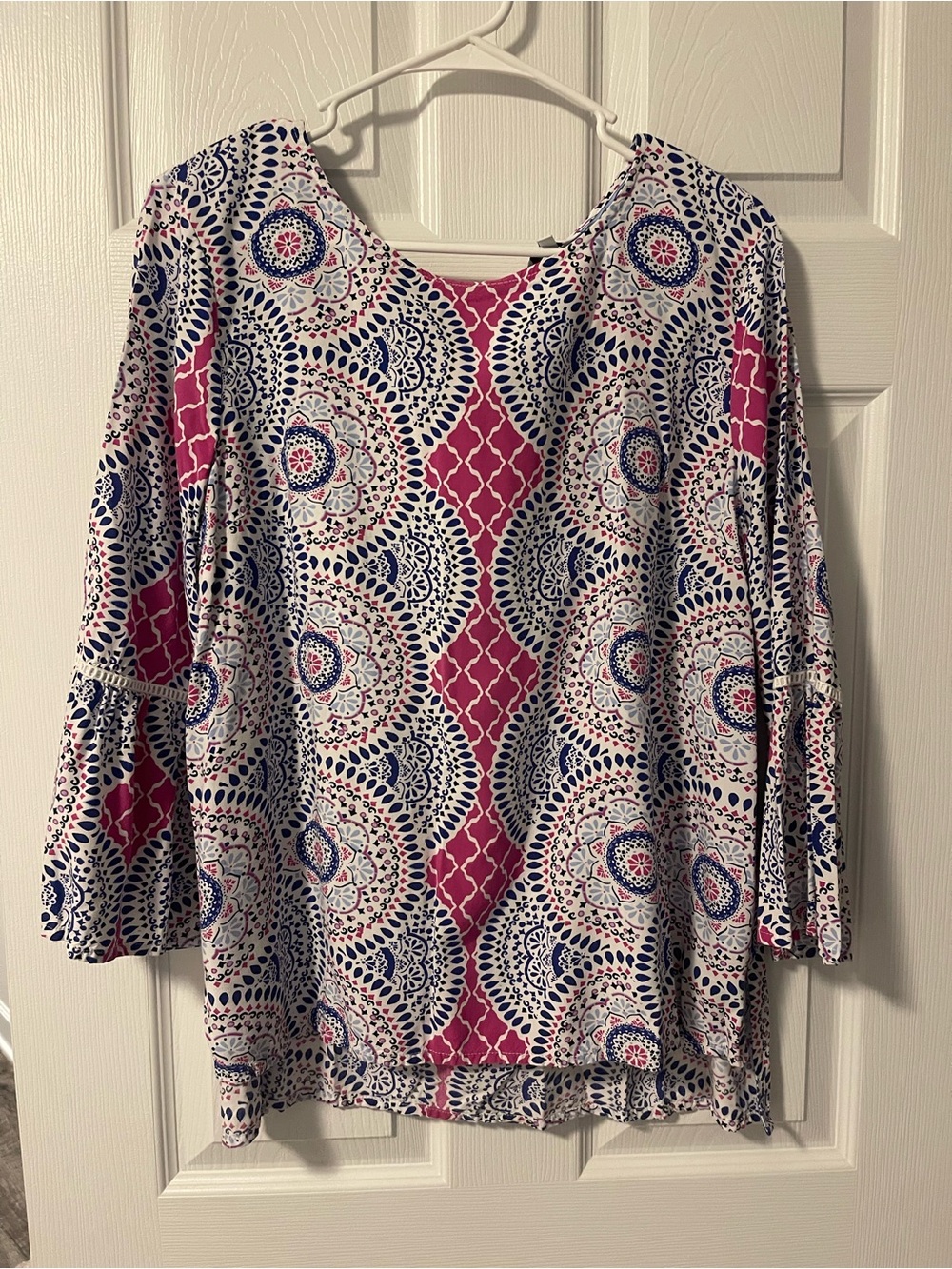 crown & ivy Pink, Navy & White Patterned Top
